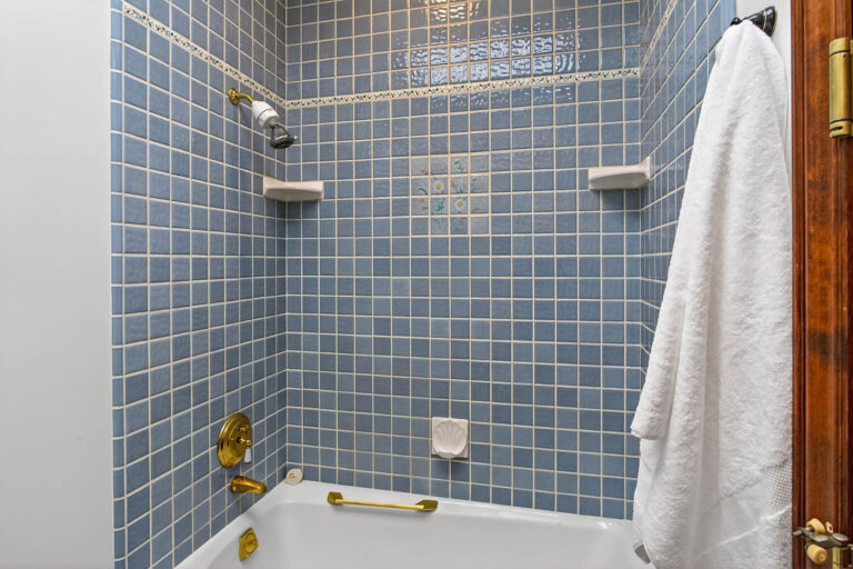 Bathroom (2)